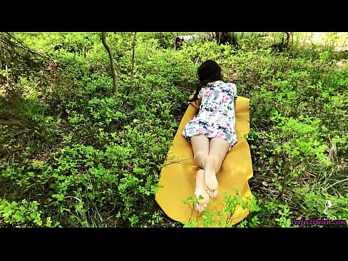 ❤️ Nieznajomy z Tindera masturbuje moją cipkę i pieprzy mnie namiętnie w lesie ❤️ Fuck video at us pl.123sex.ru ❤