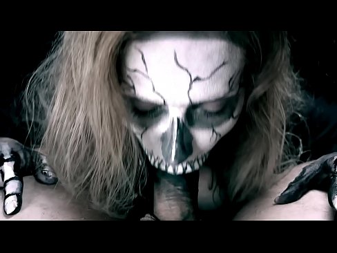 ❤️ Demoniczna dziewczyna ssąca kutasa swoimi czarnymi ustami i połykająca spermę. ❤️ Fuck video at us pl.123sex.ru ❤